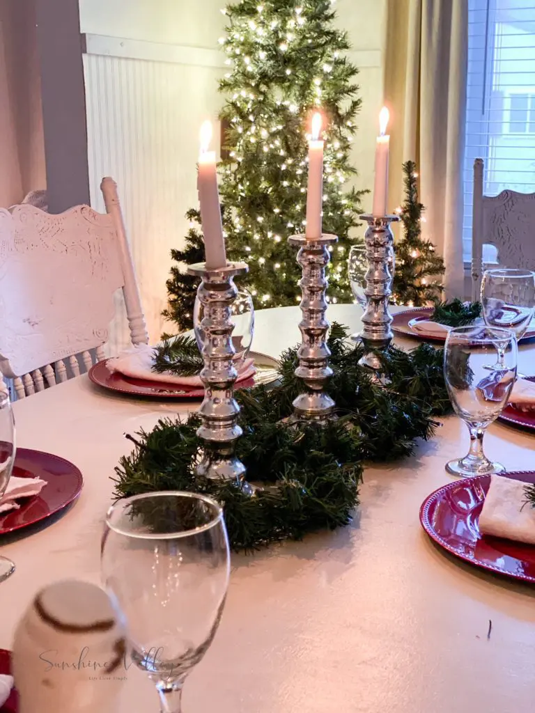 simple Christmas tablescape