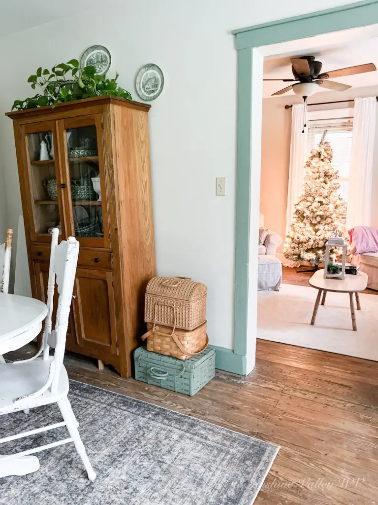 5 Quick Decluttering Projects to Tackle Before Christmas